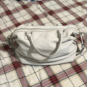 Sleek White Leather Satchel Handbag - Stylish Everyday Bag